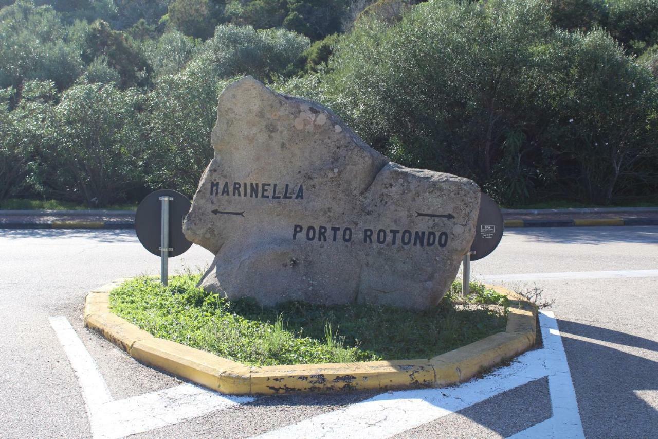 ポルト・ロトンド Casa Vacanze Il Cisto - Golfo Di Marinellaヴィラ エクステリア 写真